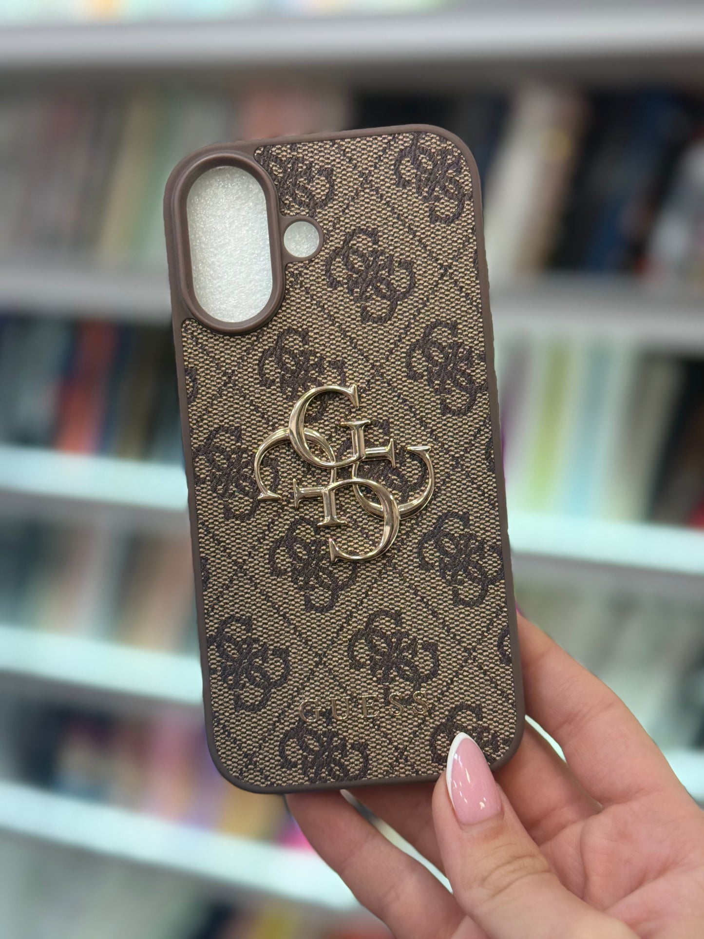 Guess 4G logo Кейс - iPhone 17