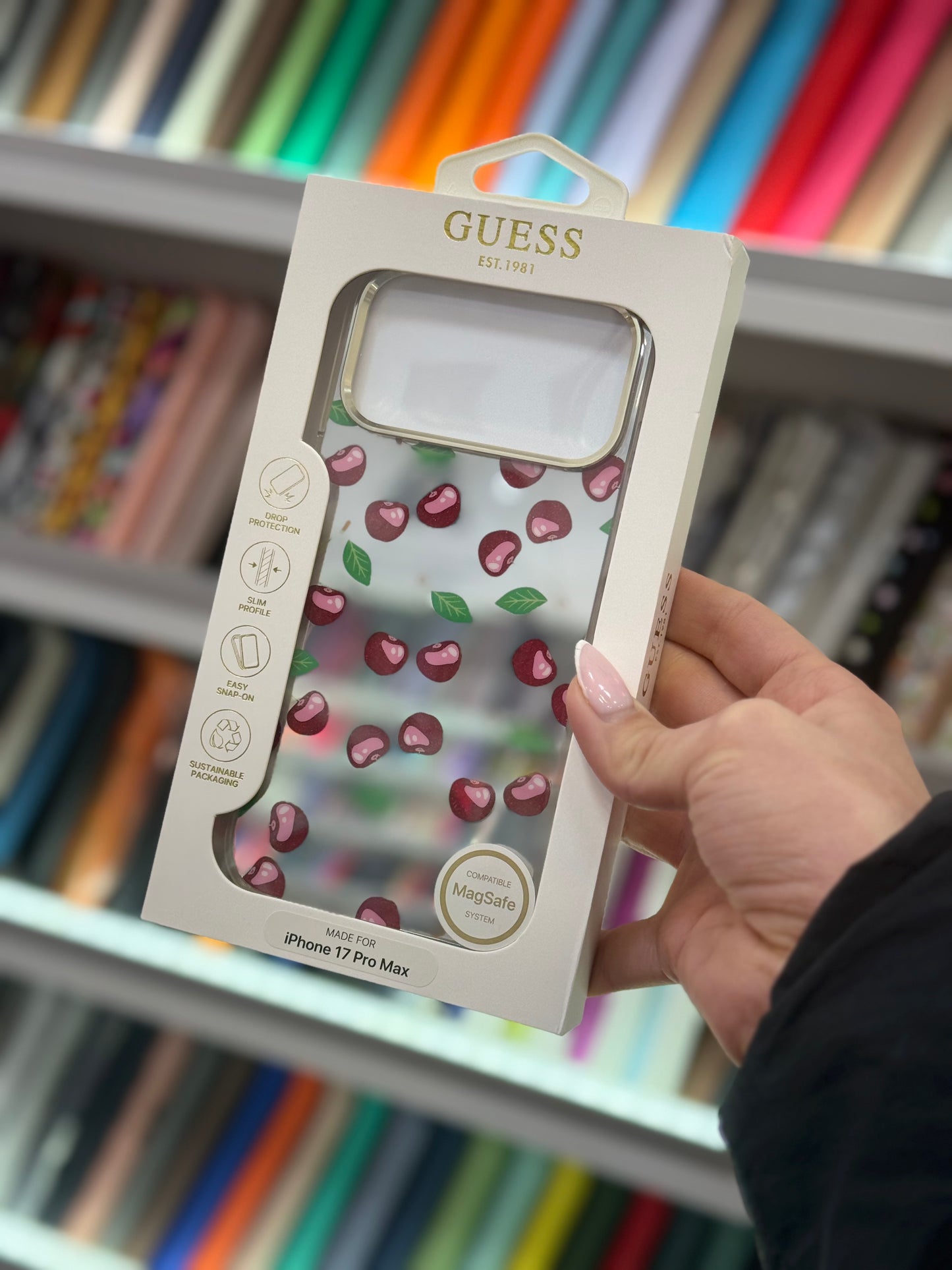 Guess Cherry Кейс