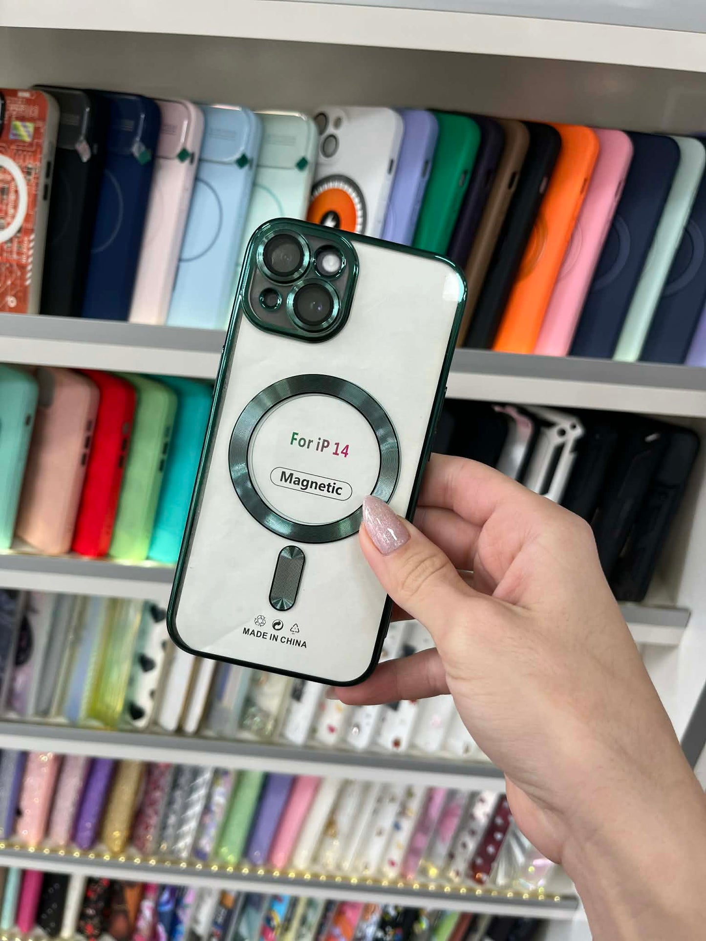 MagSafe Clear Green Кейс