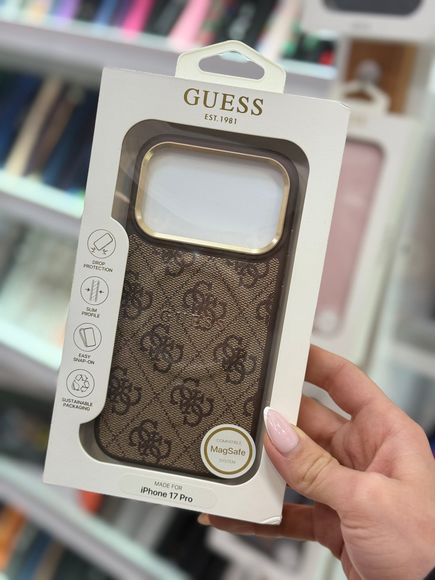 Guess Brown MagSafe Кейс