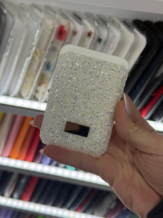 MagSafe картодържател с камъни