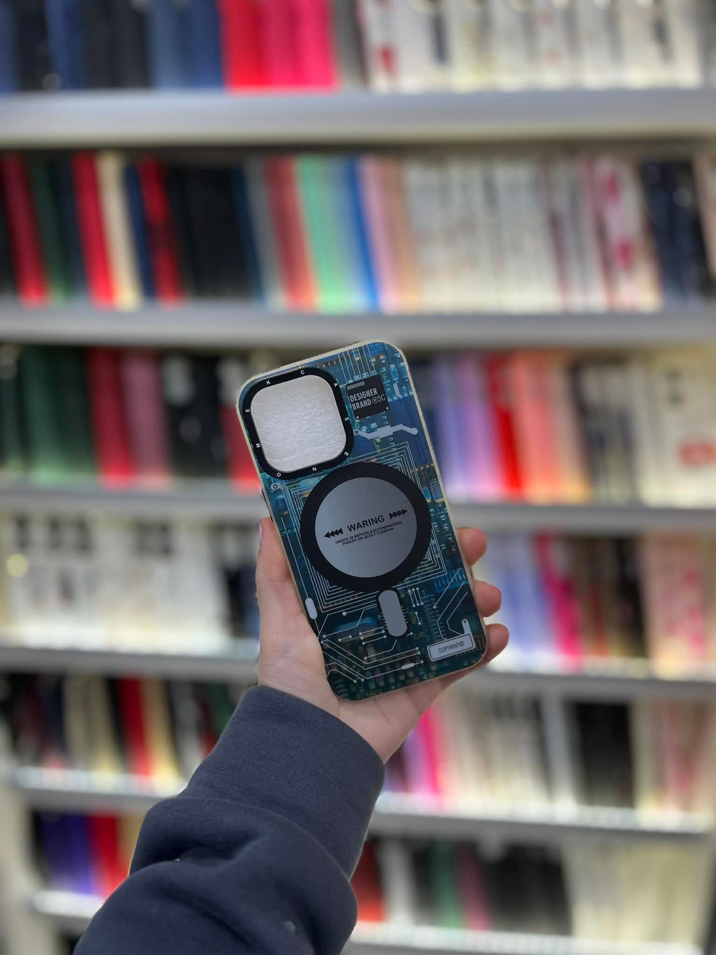 Tech Circuit MagSafe Кейс