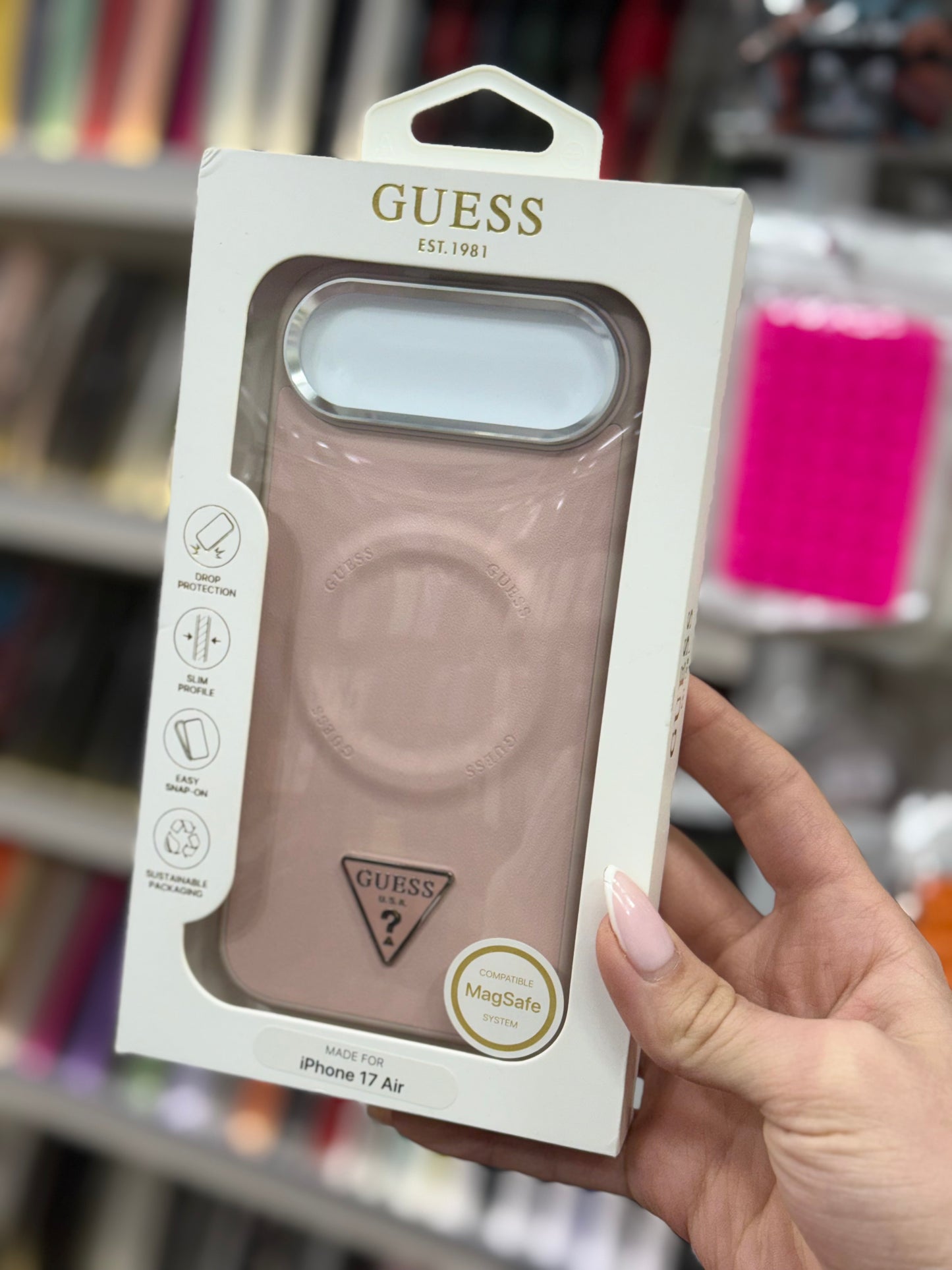 Guess Pink MagSafe Кейс