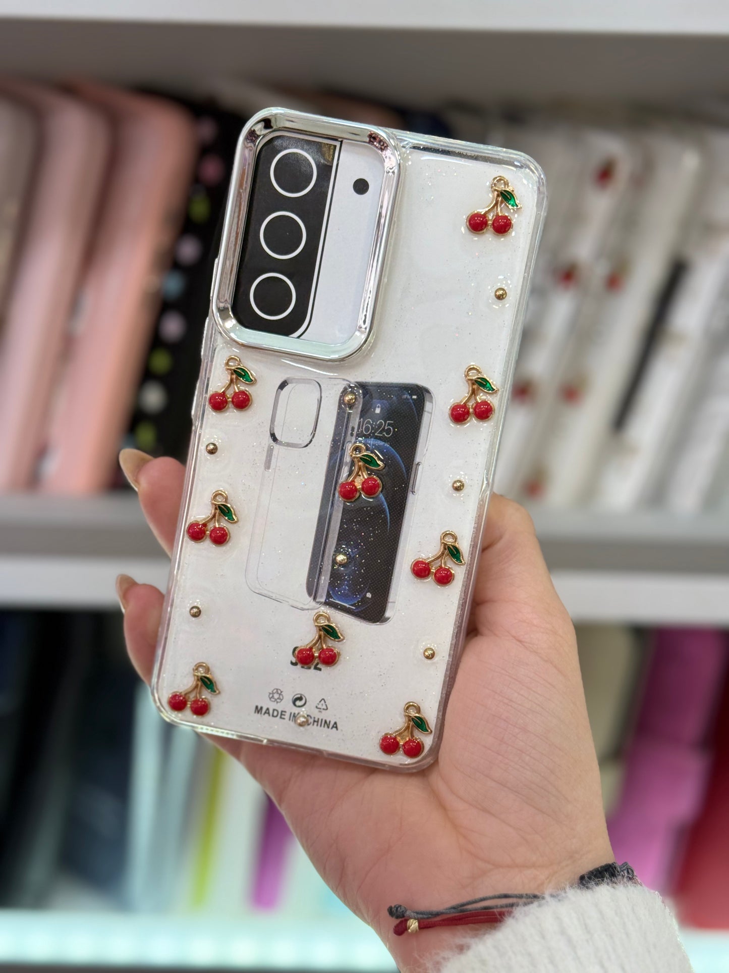 Charm Me Series Кейс