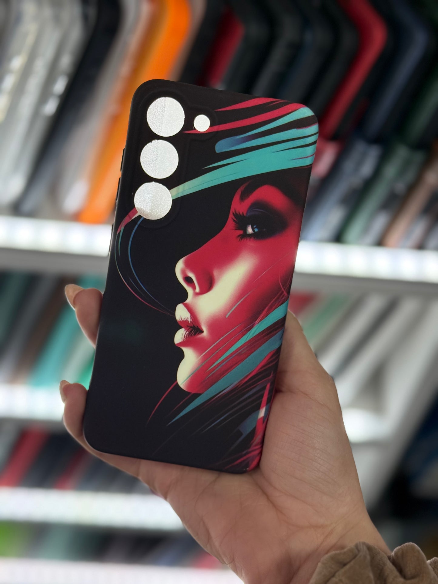 Neon Muse Кейс