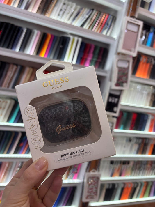 Калъф Guess 4G Charms Silicone за AirPods Pro 2