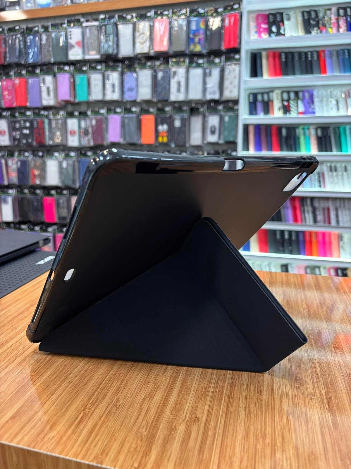 Калъф с оригами стойка за iPad Air 13 (2024)